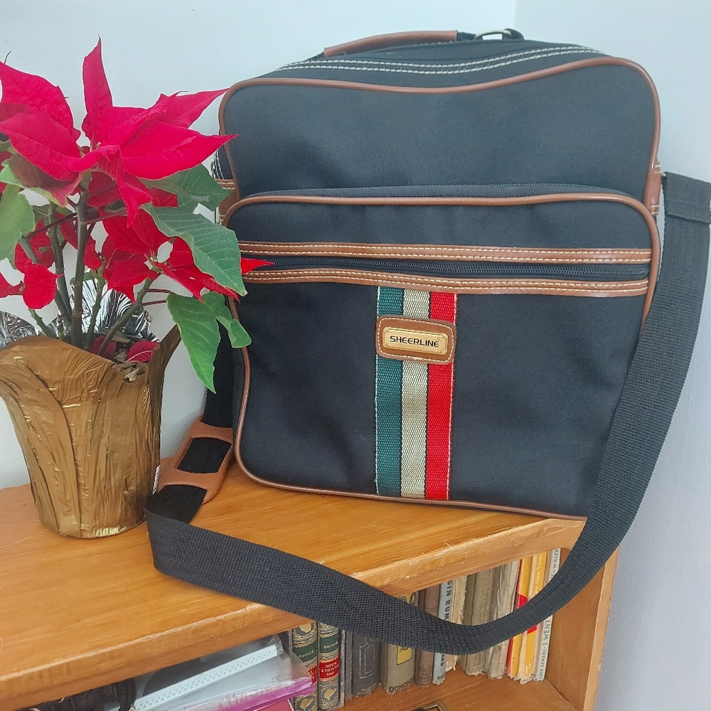 Vintage Sheerline Over the Shoulder Carry On Travel Bag